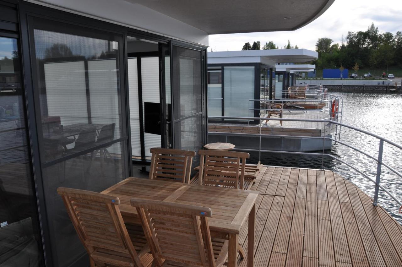Hausboote Marina Braunsbedra 빌라 외부 사진